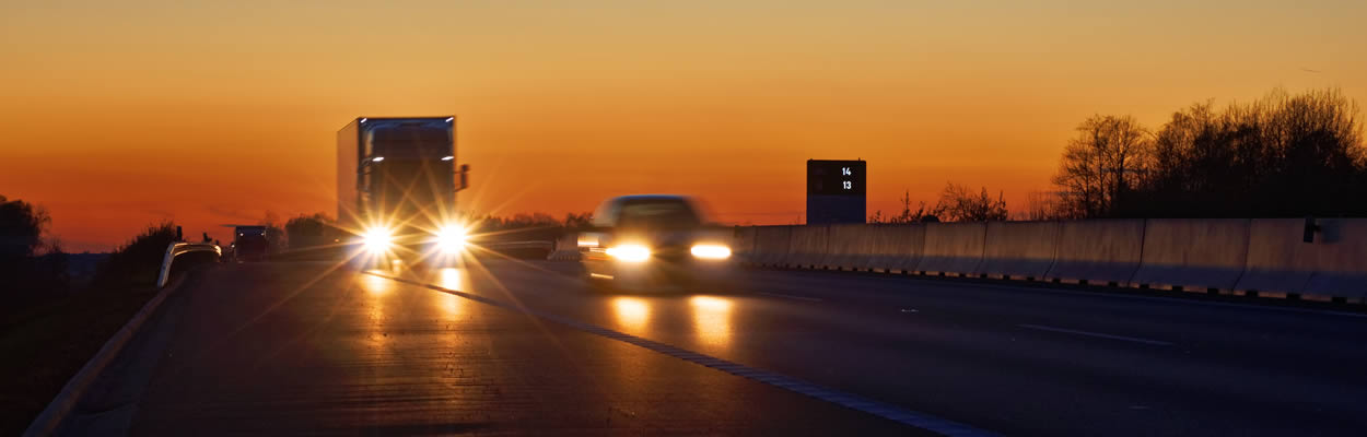 abogados de accidentes camiones comerciales freeway